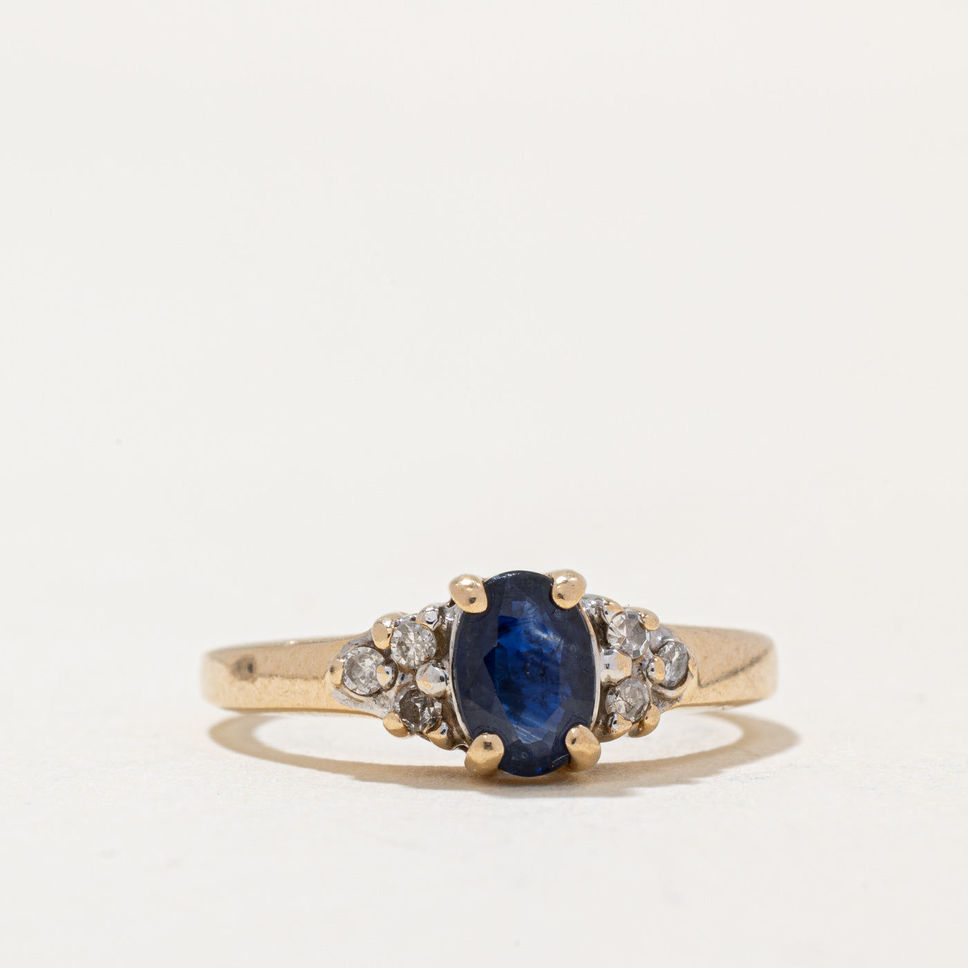 Bague cocktail saphir et diamants | 0,35 ct, 0,06 ct au total | Taille 4 | 