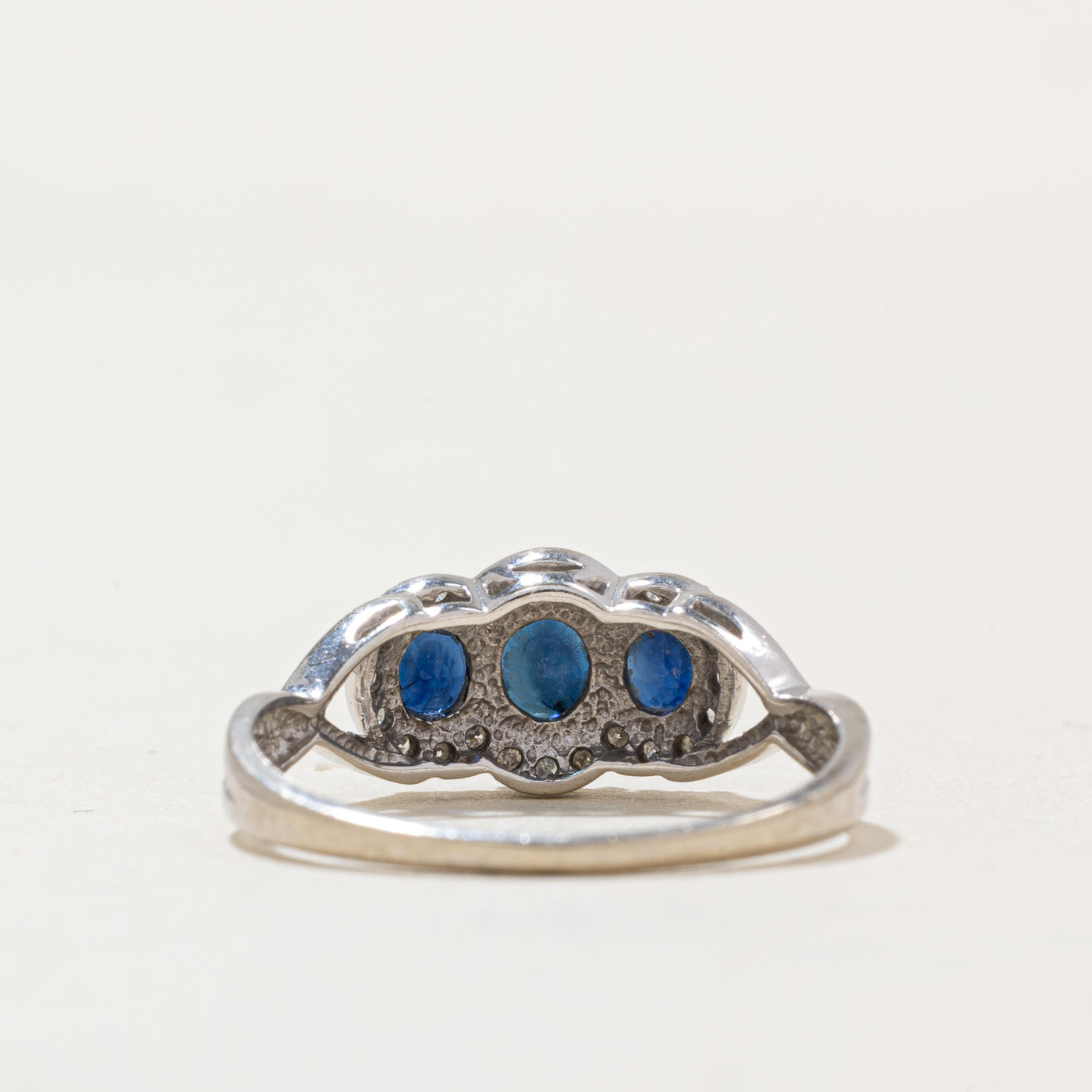 Bague saphir et diamants | 0,70 ct, 0,07 ct | Taille 6,5 | 