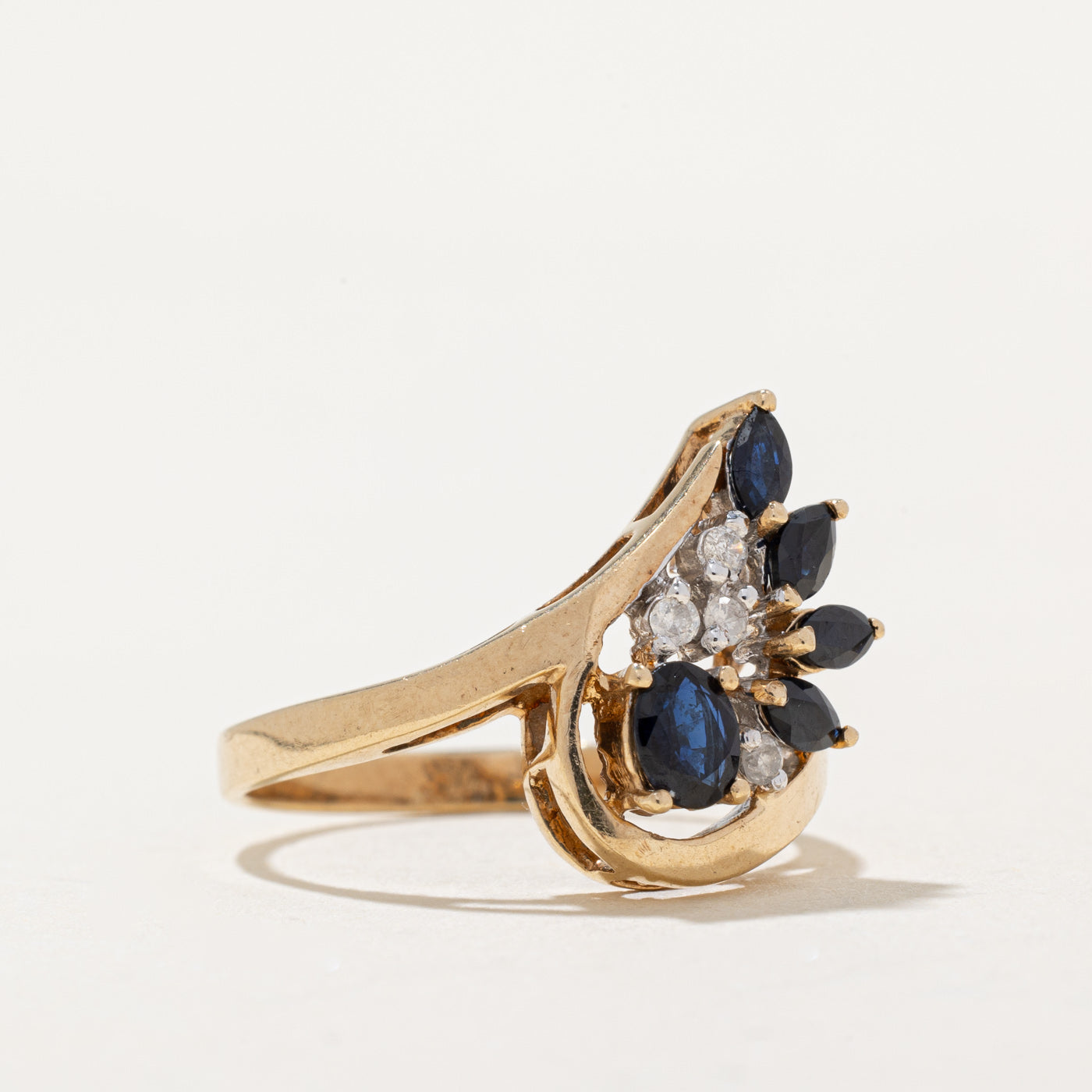Sapphire & Diamond Cocktail Ring | 0.48ctw, 0.04ctw | SZ 7 |
