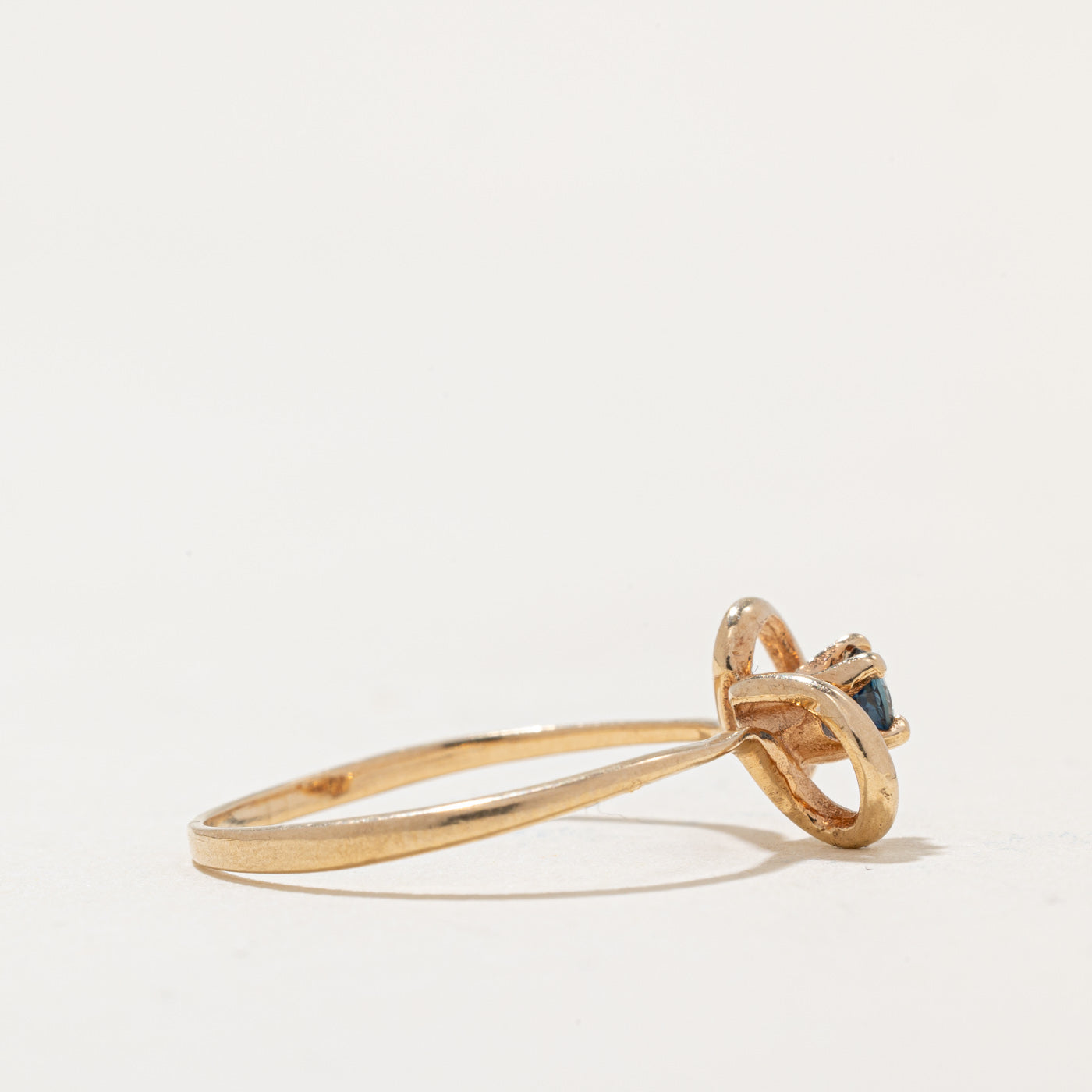 Sapphire Ring | 0.12ct | SZ 6.25 |
