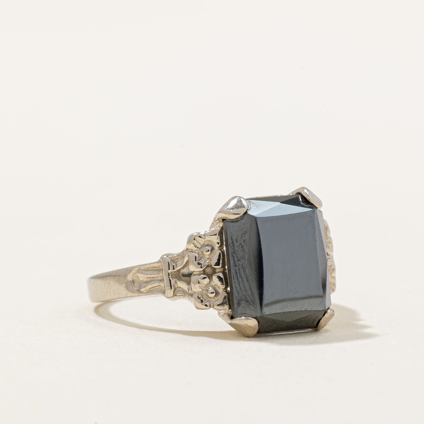 Hematite Ring | 2.50ct | SZ 6 |