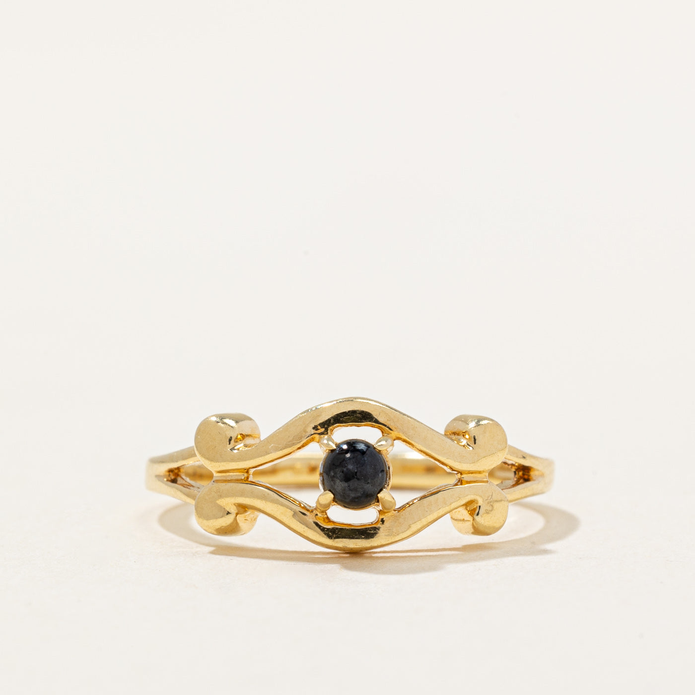 Onyx Cabochon Ring | 0.12ct | SZ 6.25 |