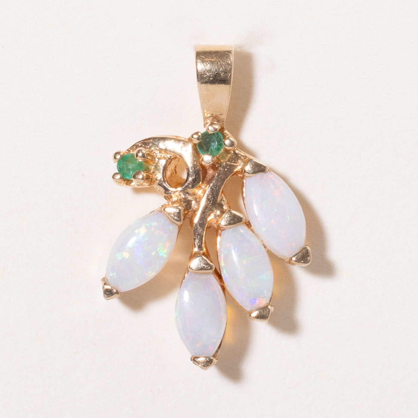 Pendentif Opale et Émeraude | 0,032 ctw, 0,02 ctw | 