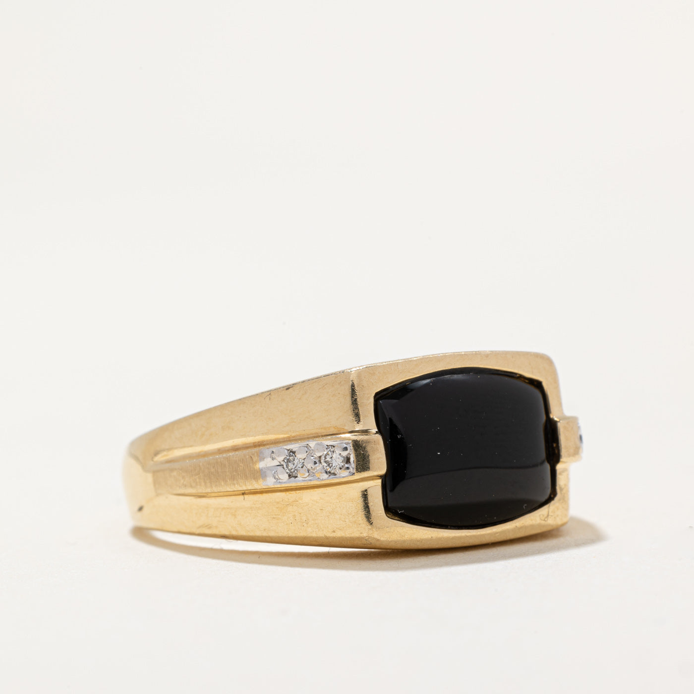 Onyx & Diamond Ring | 1.60ct, 0.02ctw | SZ 10.5 |