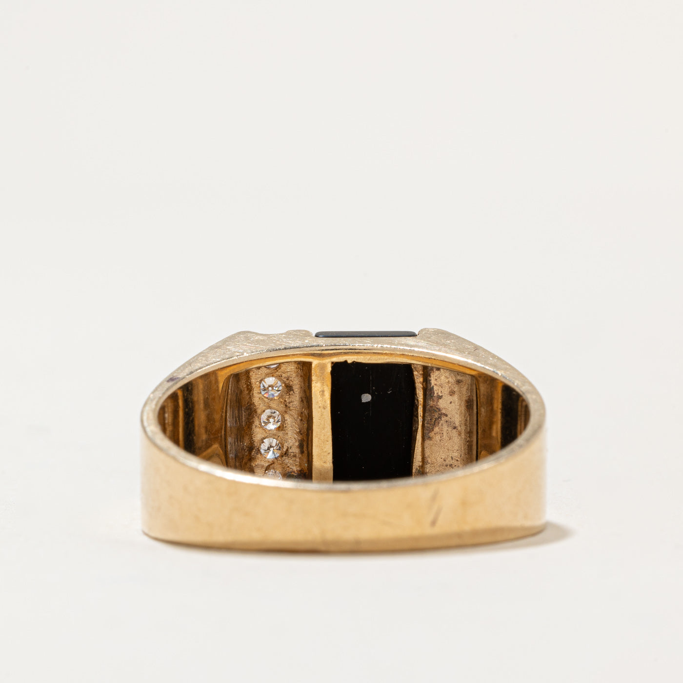 Onyx & Diamond Ring | 0.80ct, 0.09ctw | SZ 10.75 |