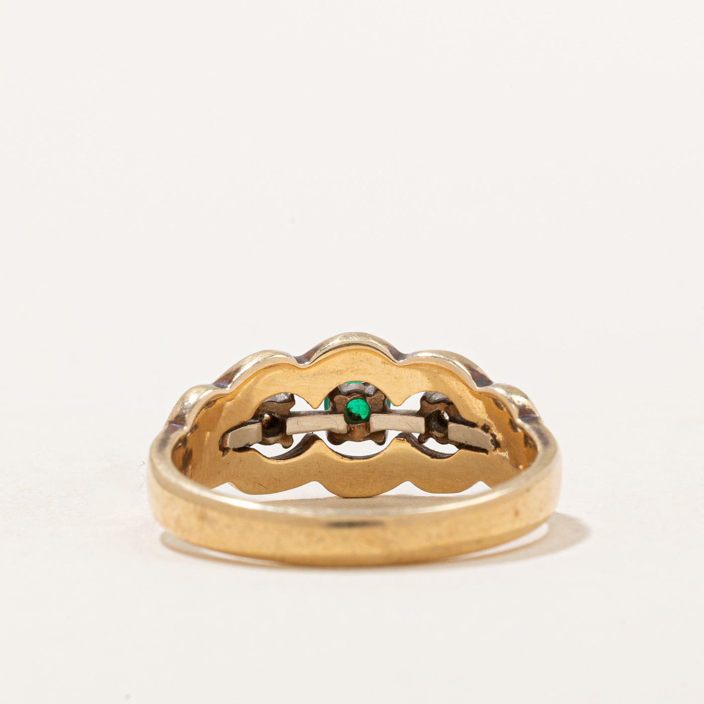 Emerald & Diamond Ring | 0.17ct, 0.14ctw | SZ 5.75 |