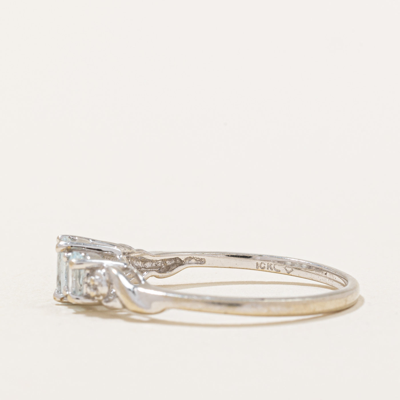 Aquamarine & Diamond Ring | 0.35ctw, 0.01ctw | SZ 6.75 |