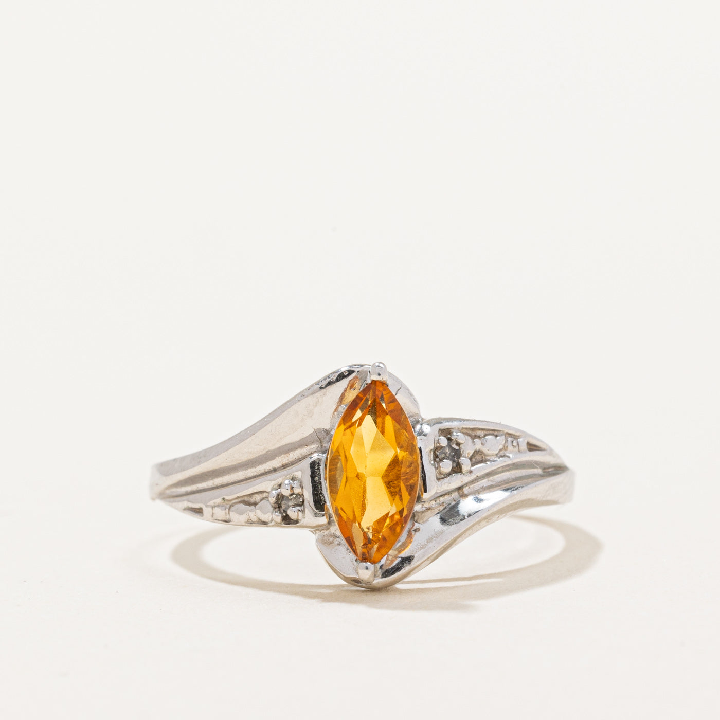 Citrine & Diamond Ring | 0.40ct, 0.01ctw | SZ 6 |