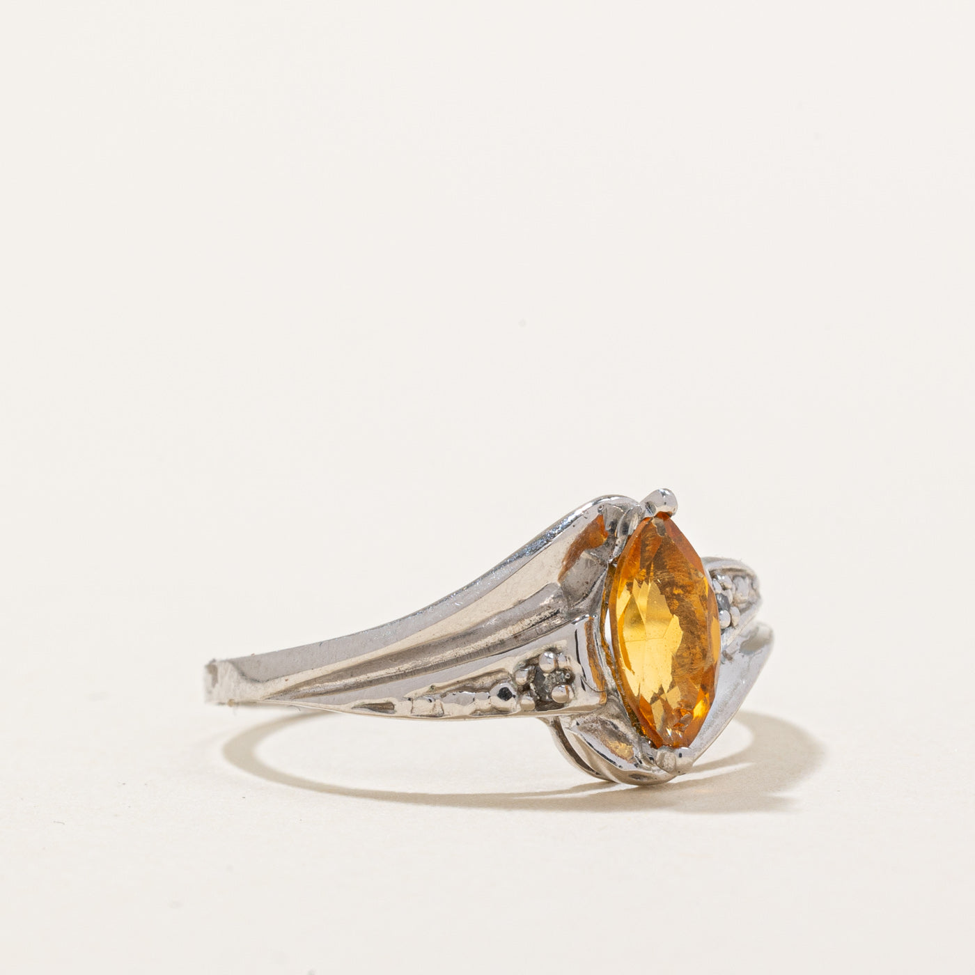 Citrine & Diamond Ring | 0.40ct, 0.01ctw | SZ 6 |