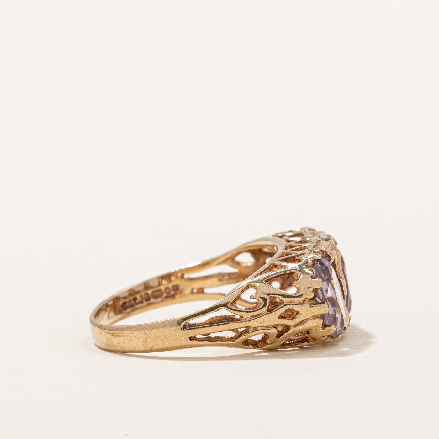 Bague cocktail trois pierres en améthyste, Londres, 1988 | 1,50 ct | Taille 6 | 