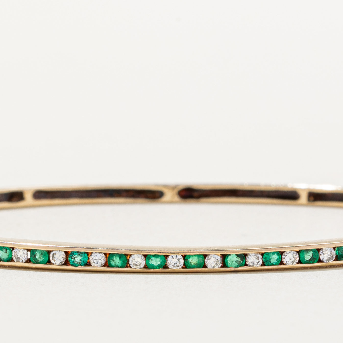 Emerald & Diamond Bracelet | 0.22ctw, 0.18ctw | 7" |