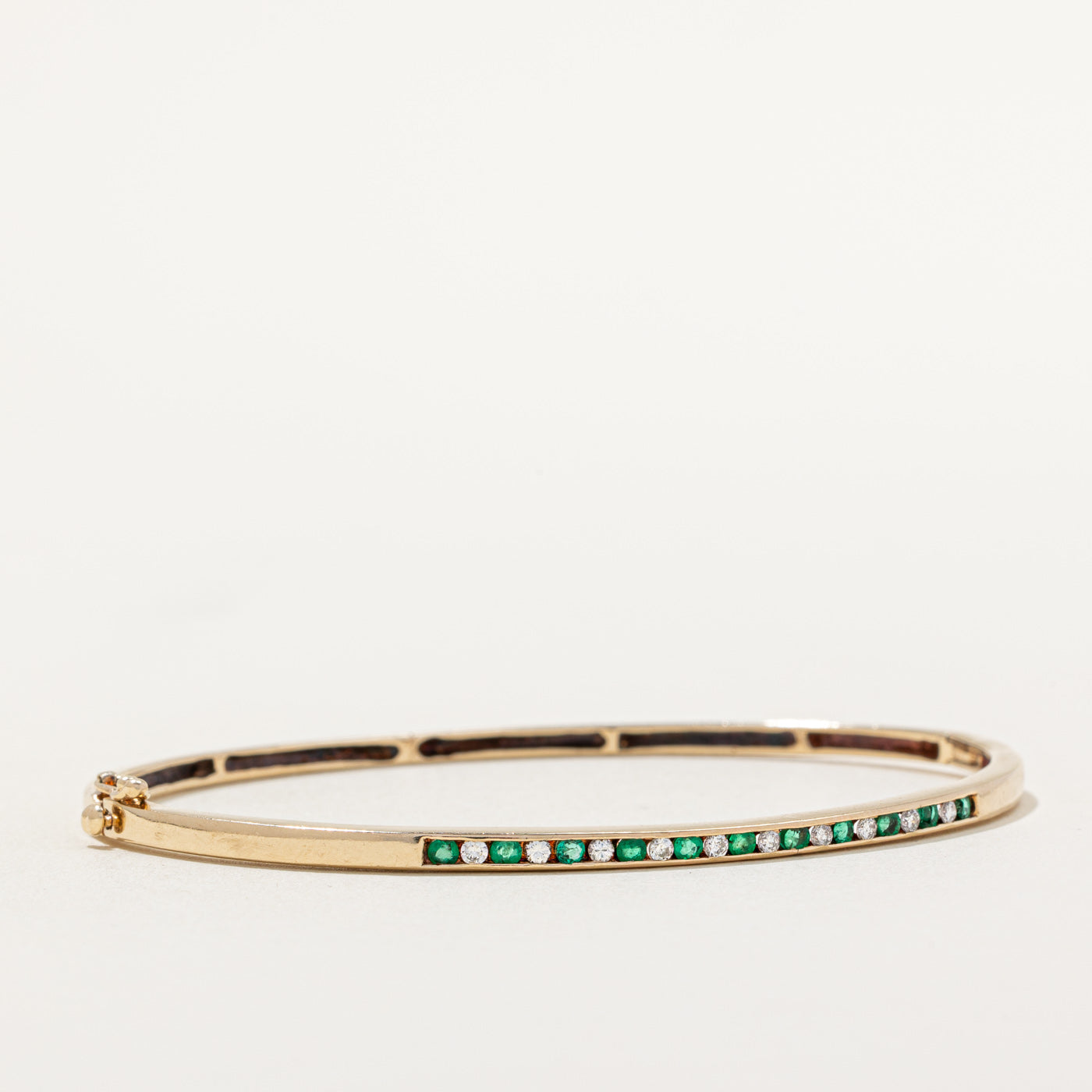 Emerald & Diamond Bracelet | 0.22ctw, 0.18ctw | 7