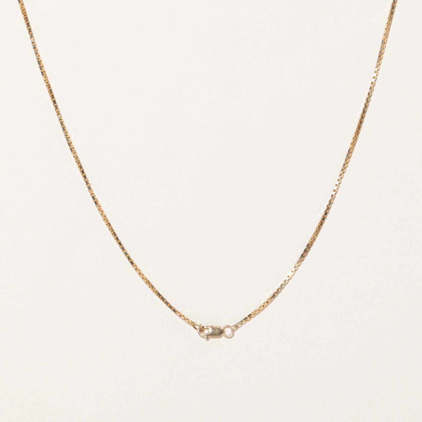 Topaz & Diamond Pendant & Necklace | 2.60ct, 0.12ctw | 16" |