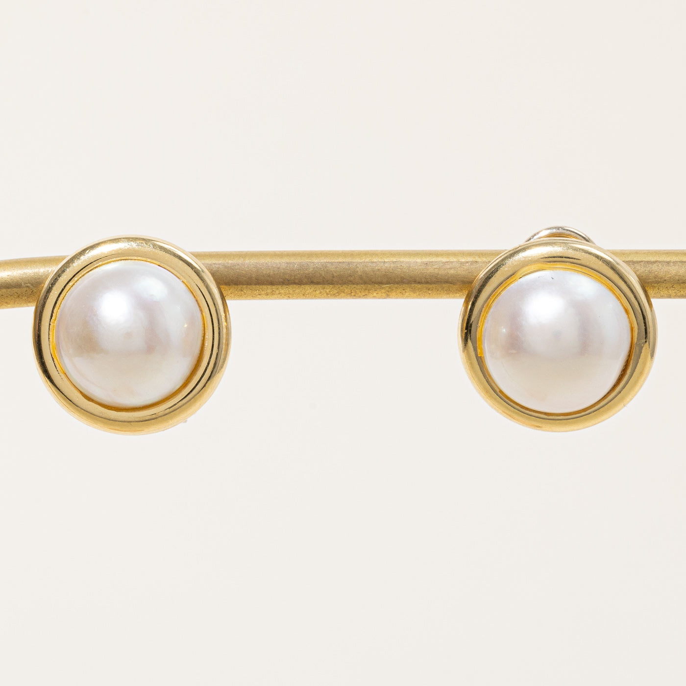 Mabe Pearl Earrings | 6.00ctw |