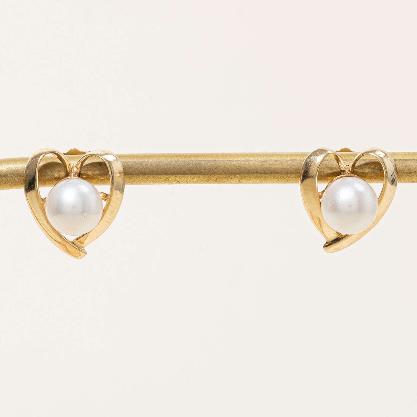 Cultured Pearl Heart Earrings | 4.40ctw |