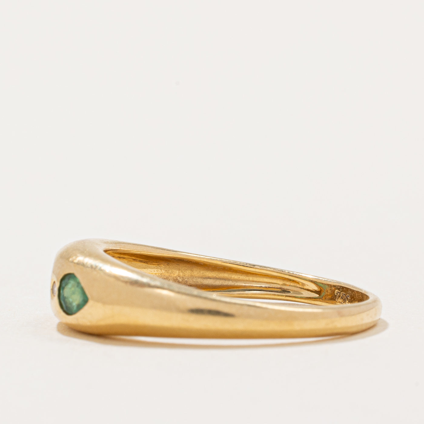 Flush Set Emerald & Diamond Ring | 0.20ctw, 0.01ctw | SZ 6.5 |
