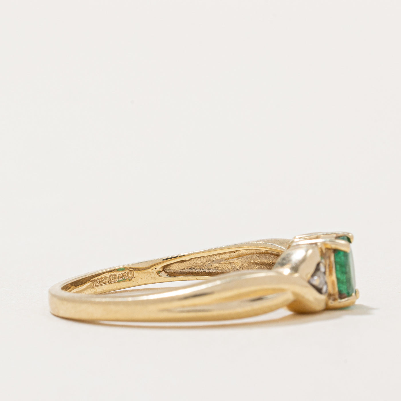 Emerald & Diamond Ring | 0.36ct, 0.01ctw | SZ 7.25 |