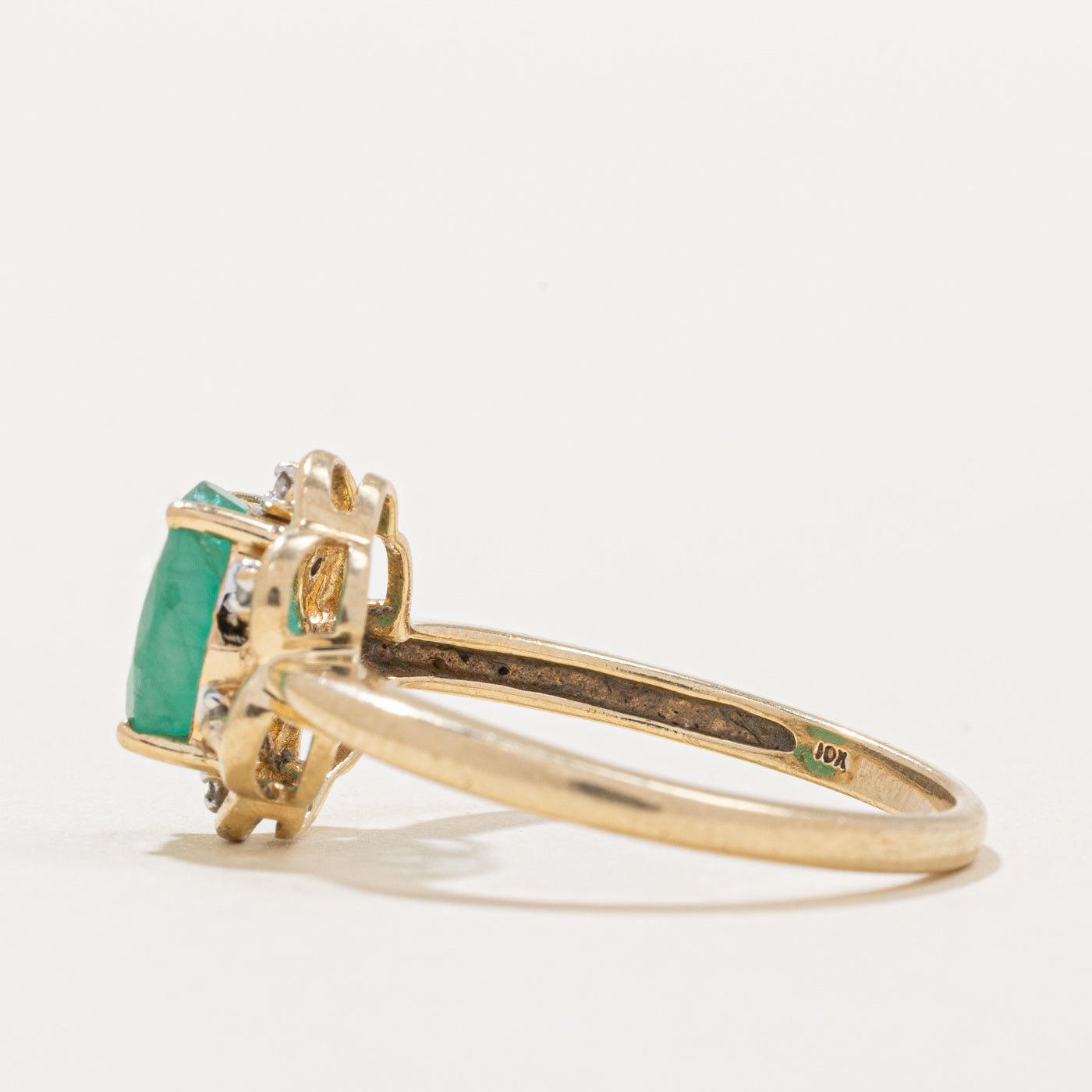 Emerald & Diamond Cocktail Ring | 1.69ct, 0.03ctw | SZ 7.75 |