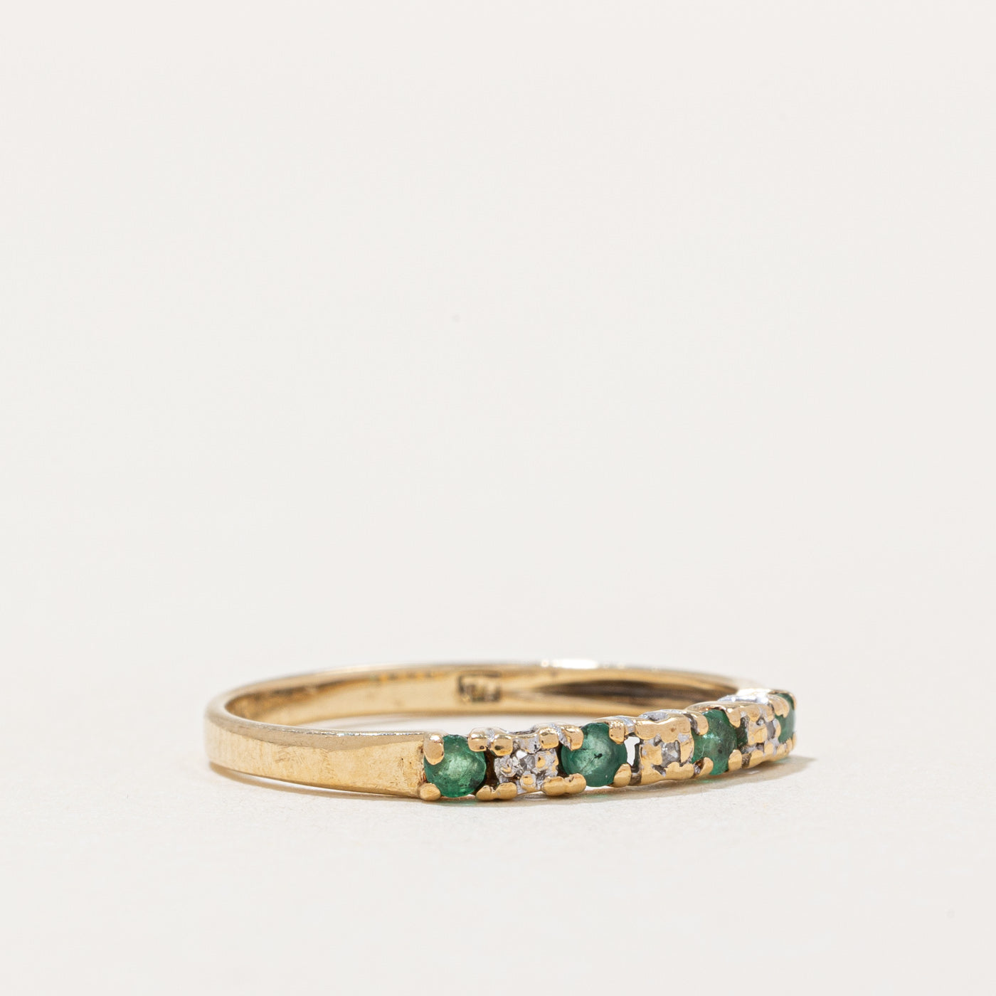 Emerald & Diamond Band | 0.06ctw, 0.01ctw | SZ 6 |