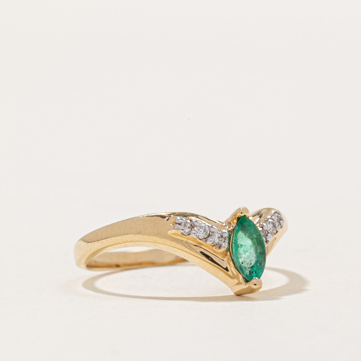 Emerald & Diamond Chevron Ring | 0.15ct, 0.06ctw | SZ 6.5 |