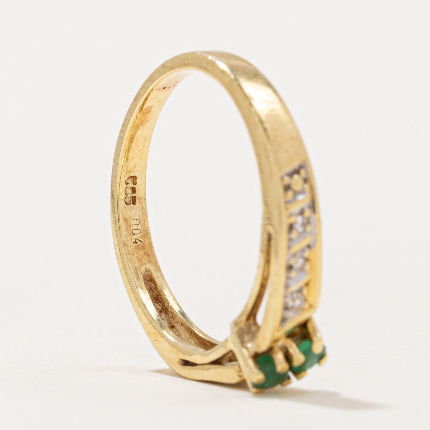 Emerald & Diamond Ring | 0.05ctw, 0.03ctw | SZ 4 |