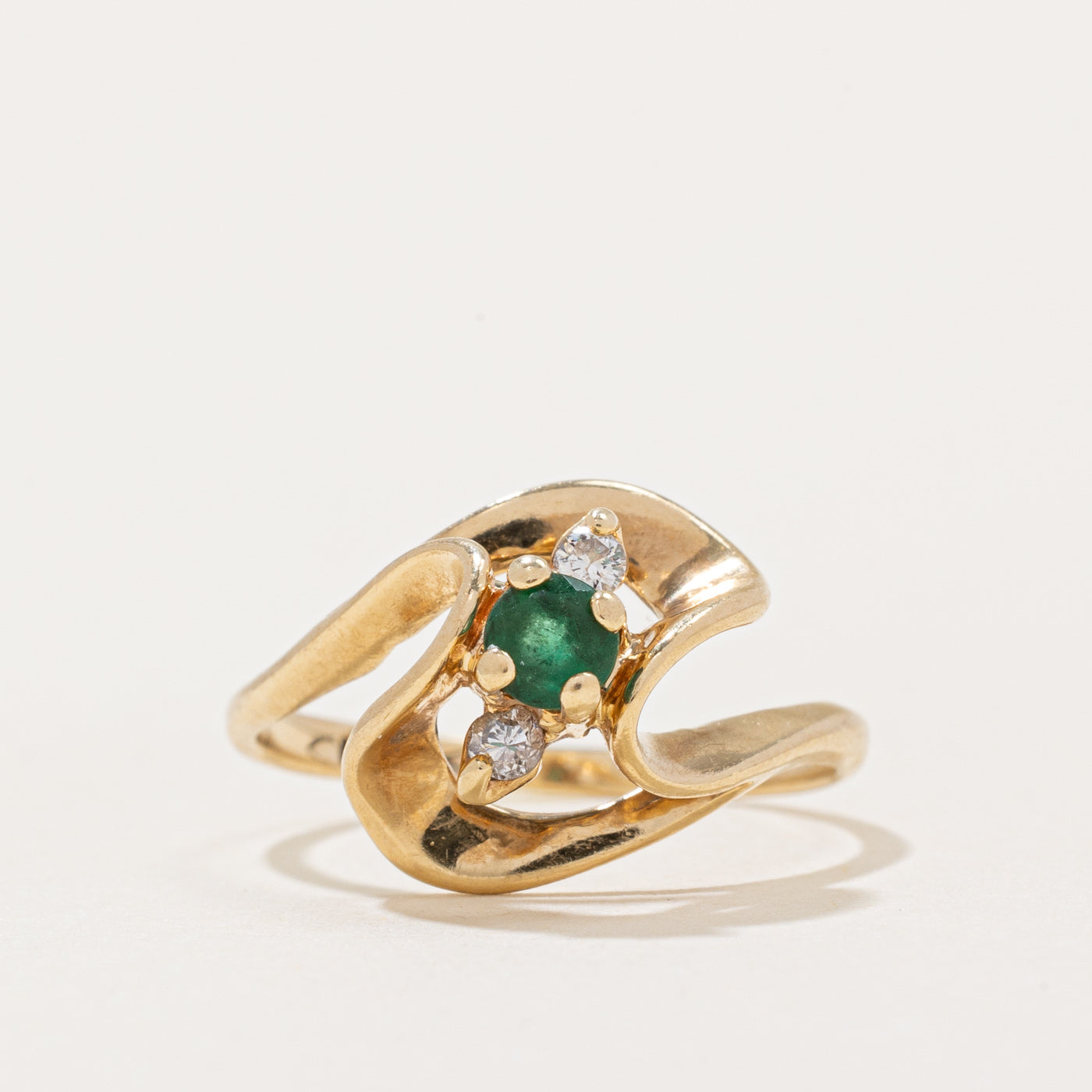 Emerald & Diamond Cocktail Ring | 0.15ct, 0.06ctw | SZ 5.25 |