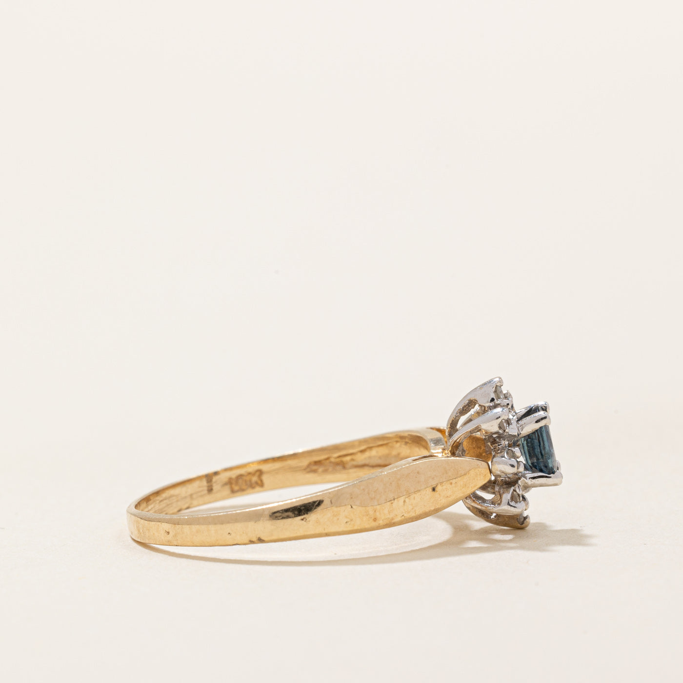 Sapphire & Diamond Halo Ring | 0.20ct, 0.04ctw | SZ 5.5 |