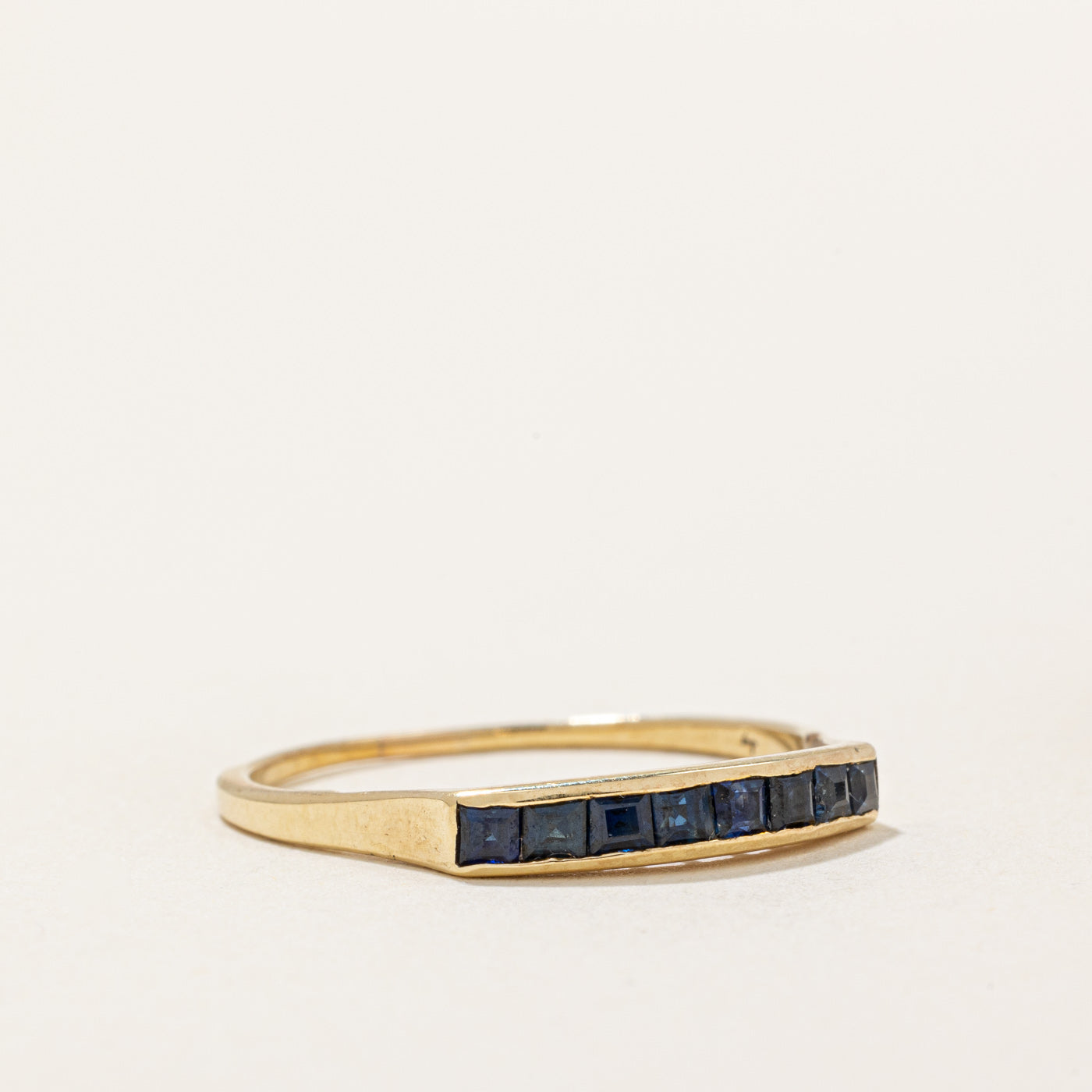 High Set Sapphire Ring | 0.40ctw | SZ 8 |