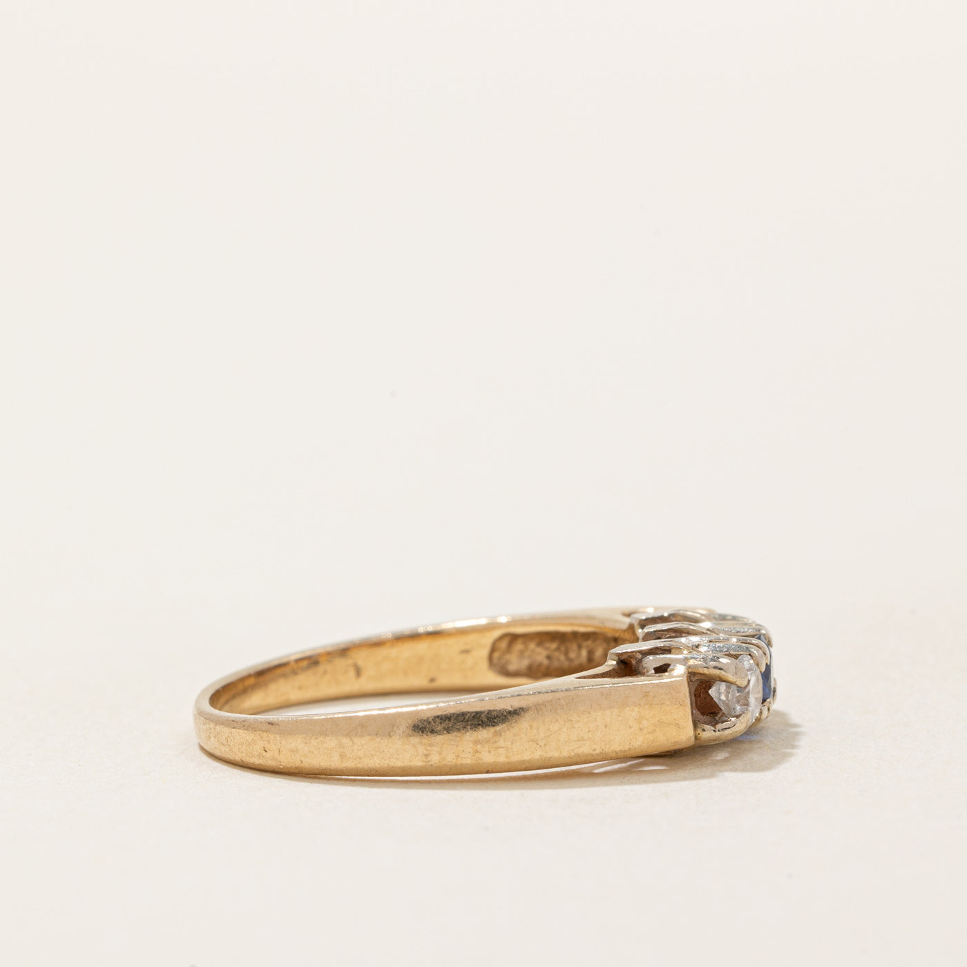Sapphire & Diamond Ring | 0.13ct, 0.14ctw | SZ 6 |
