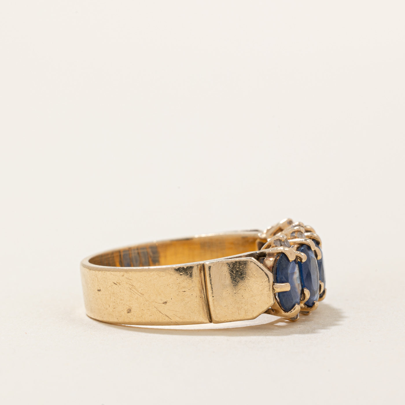Bague cocktail saphir et diamants | 1,50 ct, 0,04 ct | Taille 8,5 | 