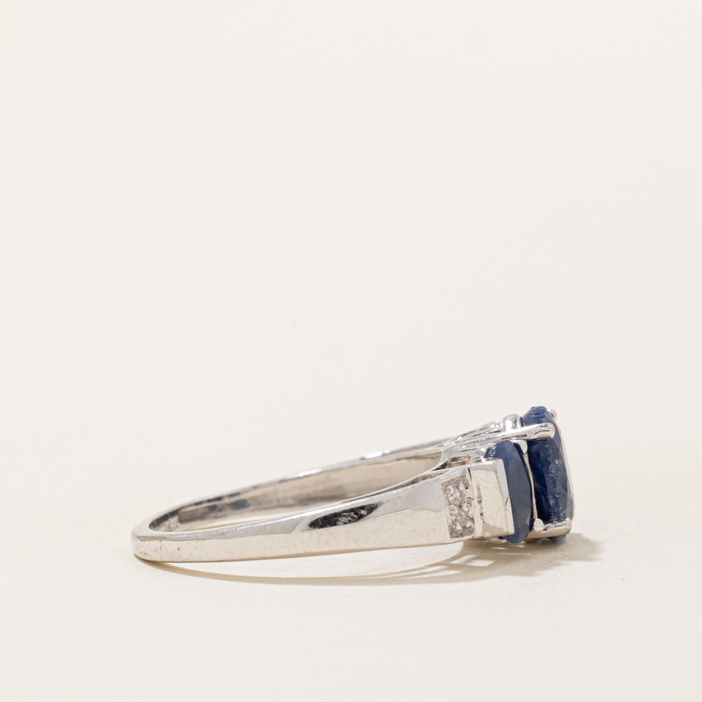 Sapphire & Diamond Ring | 1.90ctw, 0.02ctw | SZ 7 |