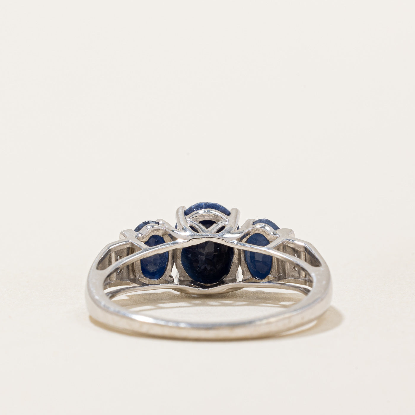 Sapphire & Diamond Ring | 1.90ctw, 0.02ctw | SZ 7 |