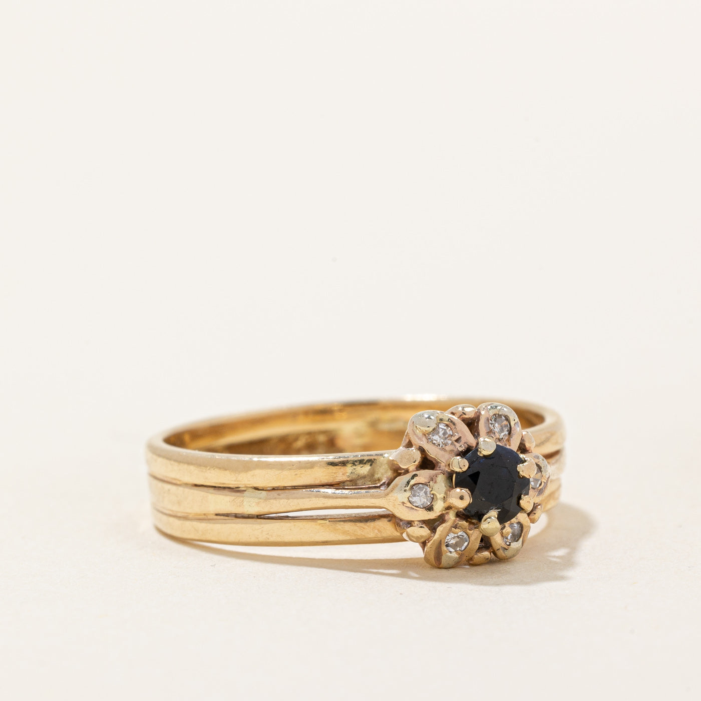 Sapphire & Diamond Halo Ring | 0.15ct, 0.04ctw | SZ 7.75 |