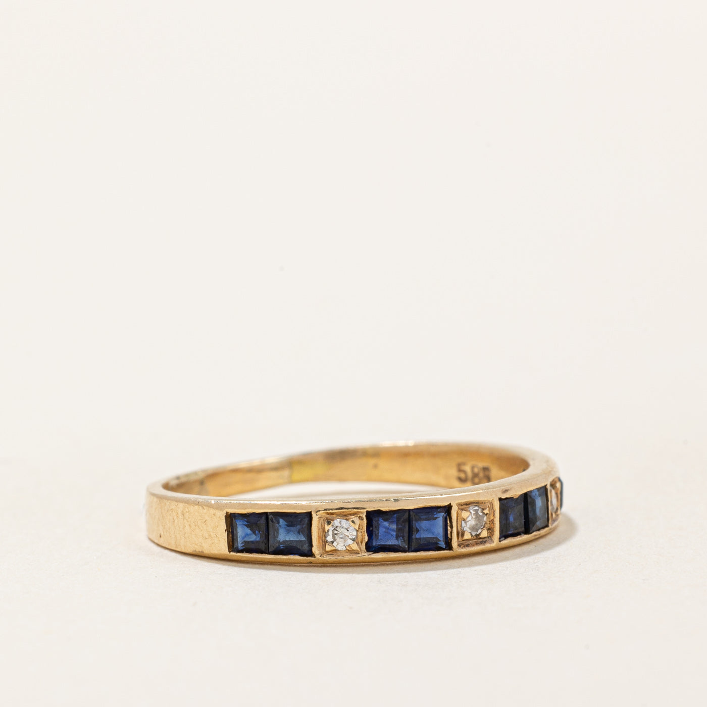Sapphire & Diamond Ring | 0.04ctw, 0.03ctw | SZ 7 |