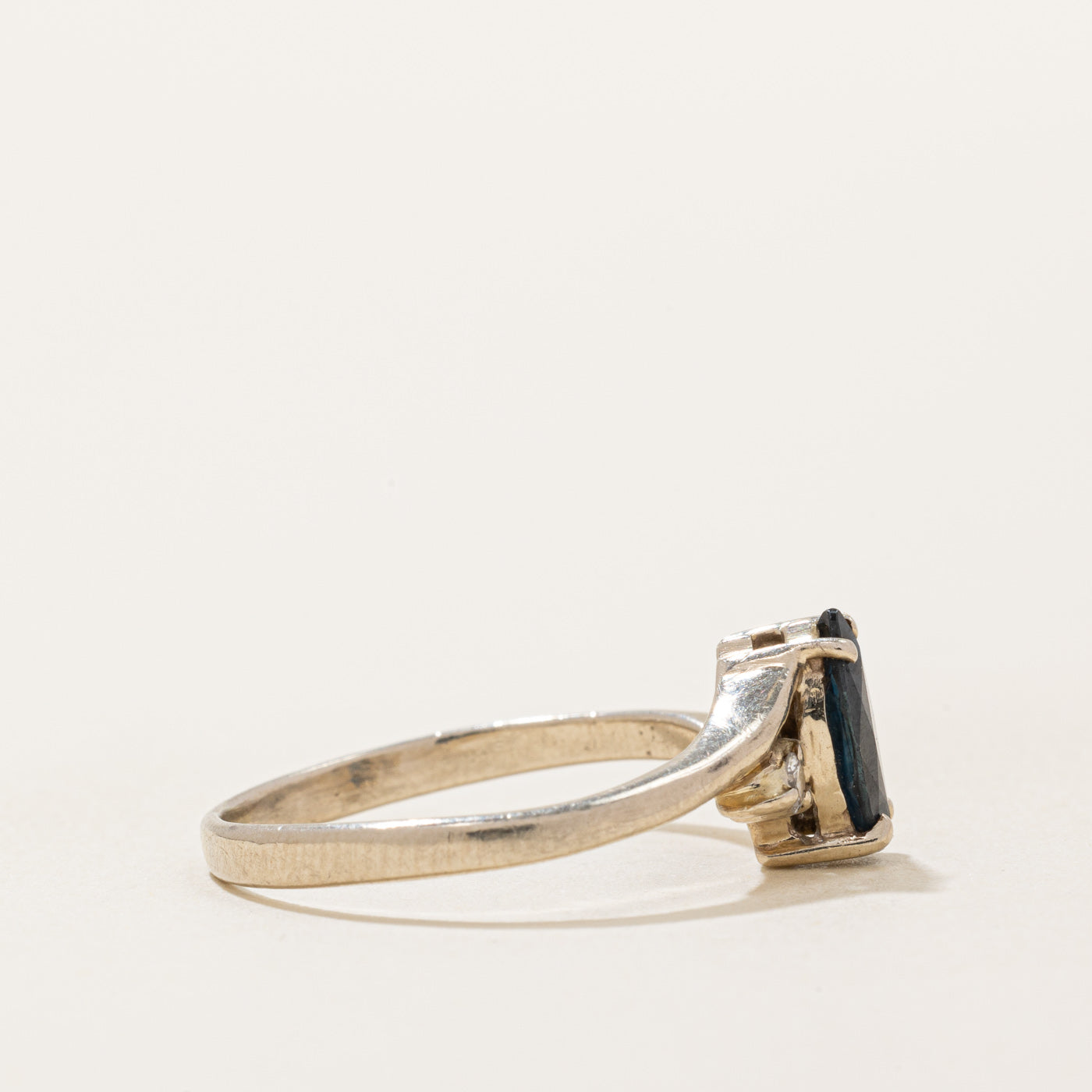 Sapphire & Diamond Ring | 0.56ct, 0.06ctw | SZ 7.75 |