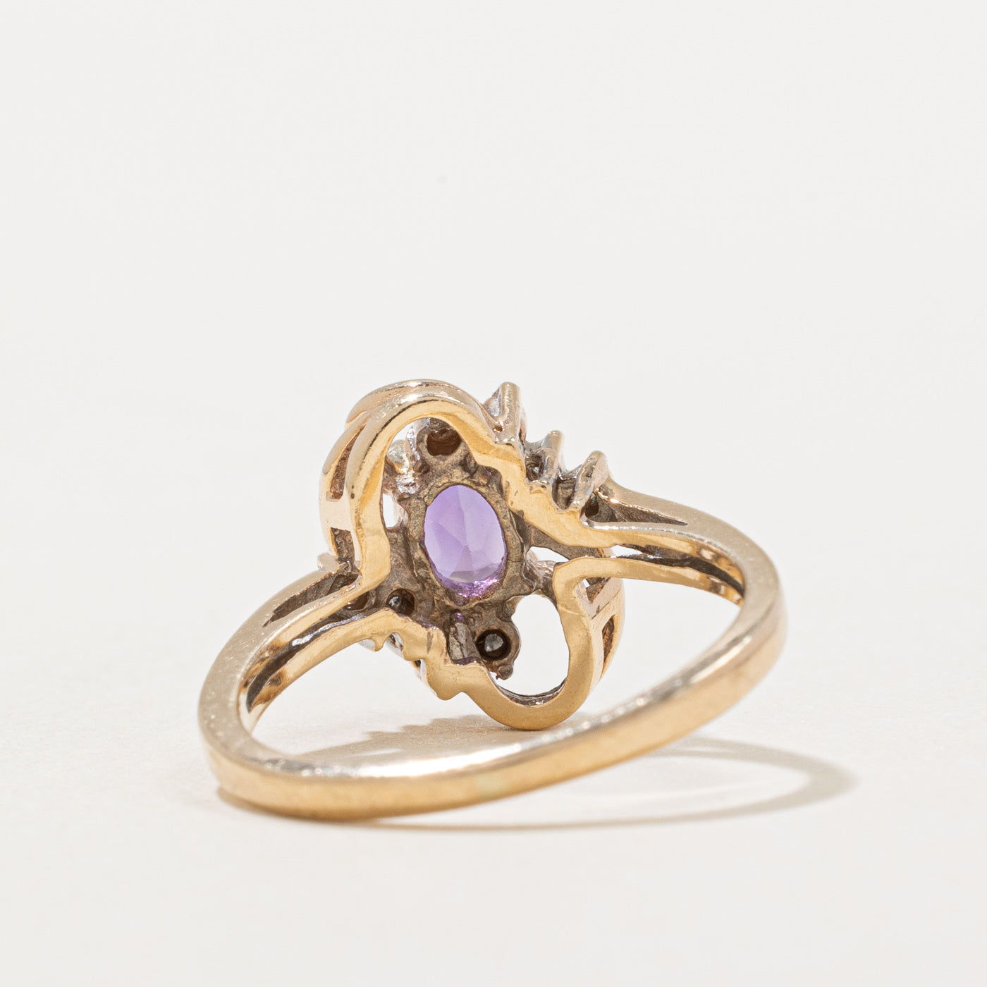 Amethyst & Diamond Ring | 0.32ct, 0.04ctw | SZ 5 |