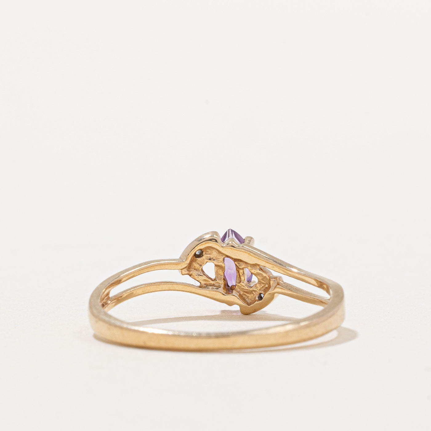 Amethyst & Diamond Ring | 0.15ct, 0.01ctw | SZ 6.75 |