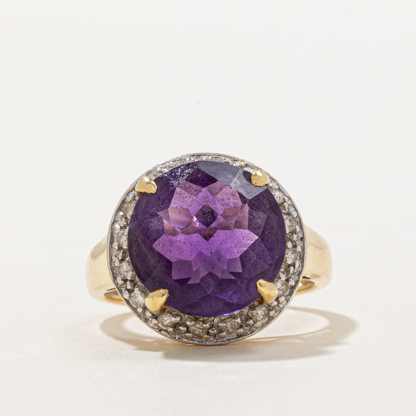 Bague halo améthyste et diamants | 5,00 ct, 0,16 ct au total | Taille 5,5 | 