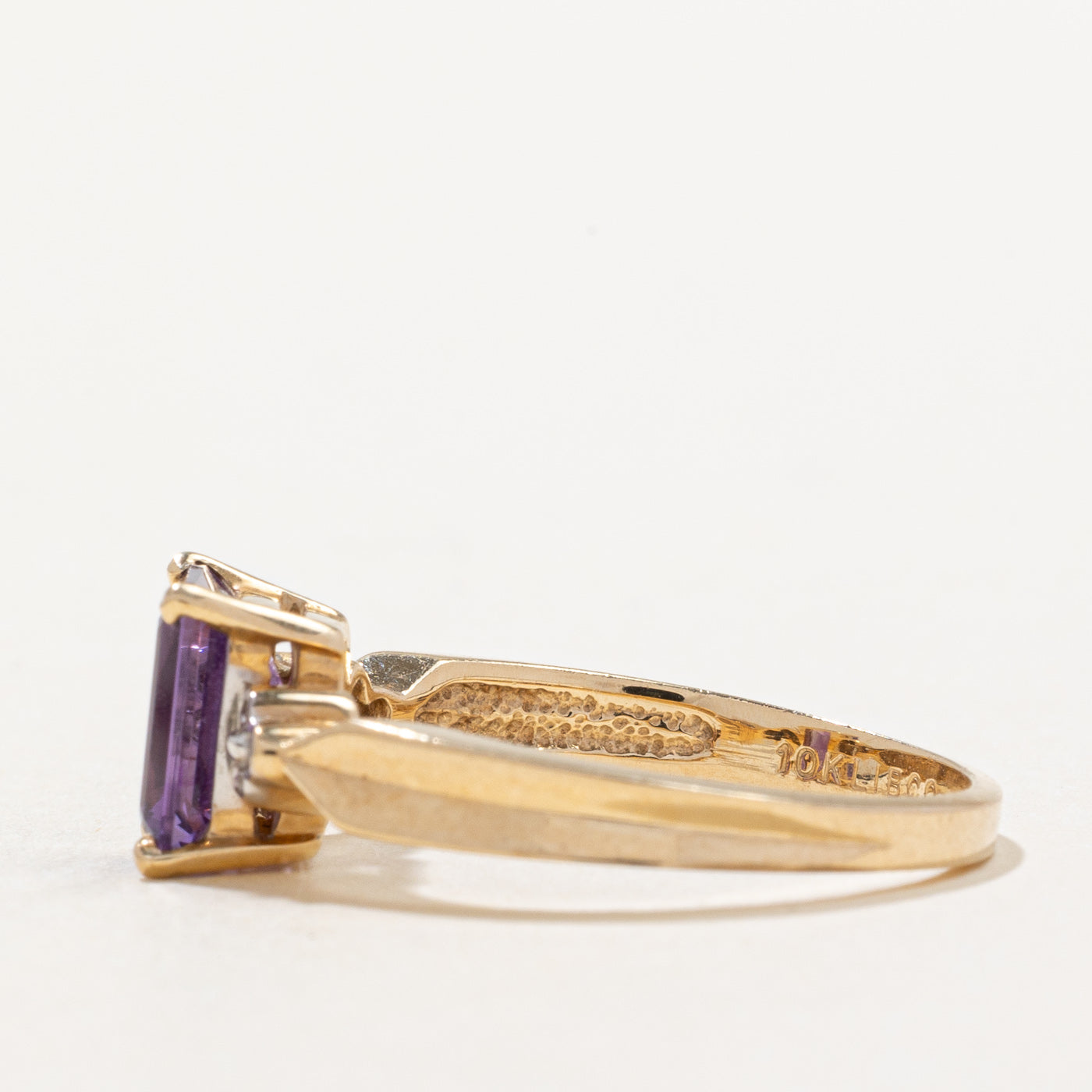 Amethyst & Diamond Ring | 1.35ct, 0.04ctw | SZ 7.5 |