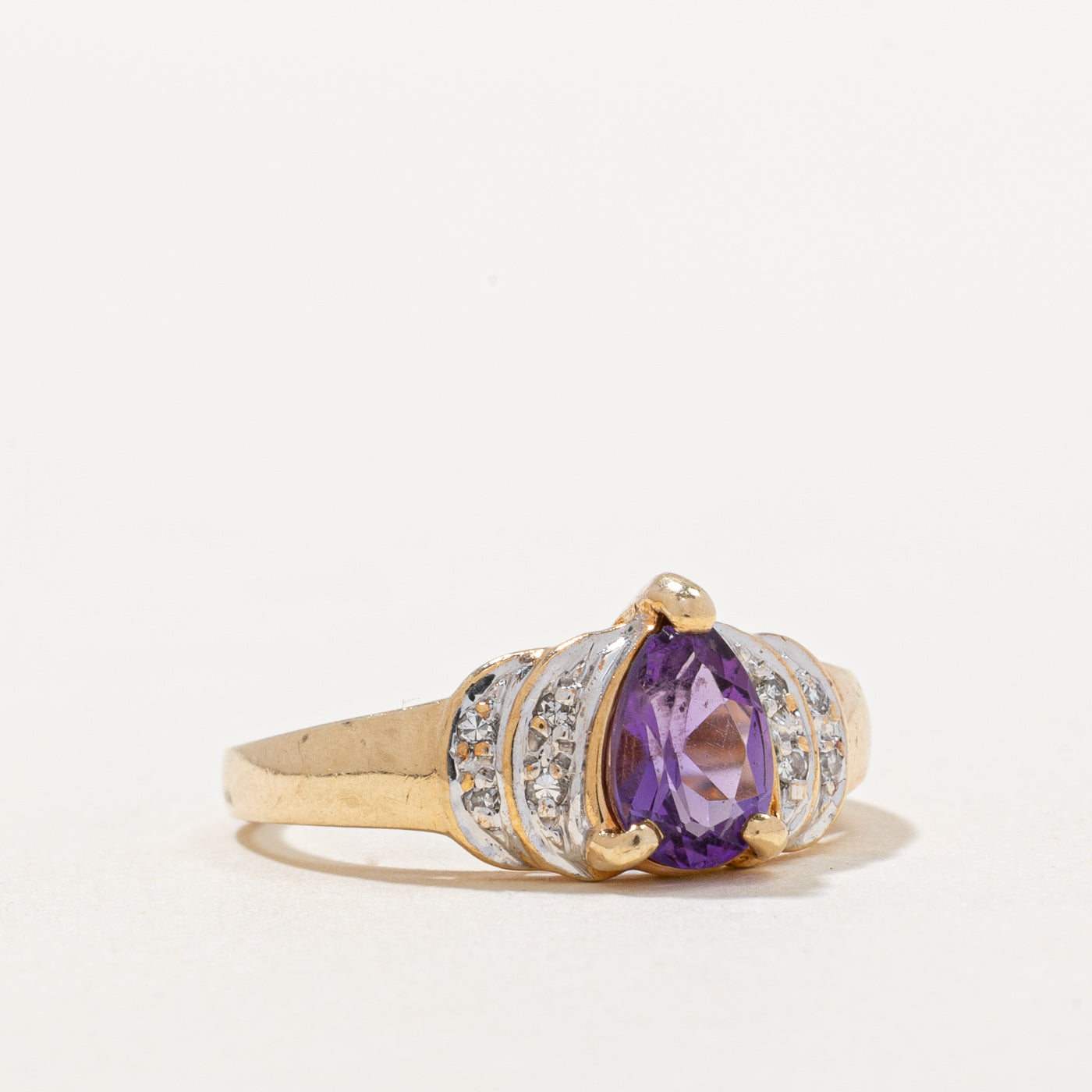 Amethyst & Diamond Ring | 0.55ct, 0.04ctw | SZ 6 |