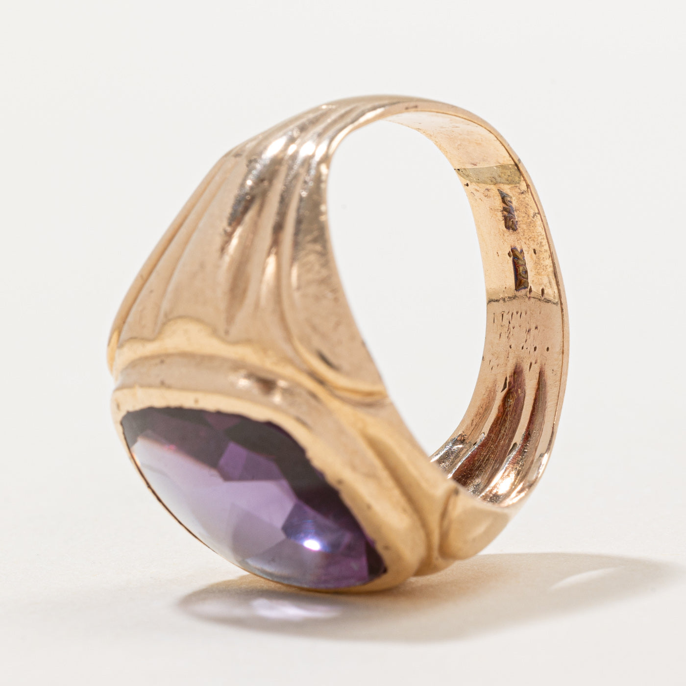 Saphir synthétique à changement de couleur | 10,90 ct | Taille 9,25 | 