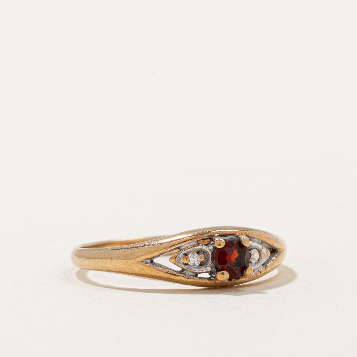 Garnet & Diamond Ring | 0.16ct, 0.01ctw | SZ 6.25 |