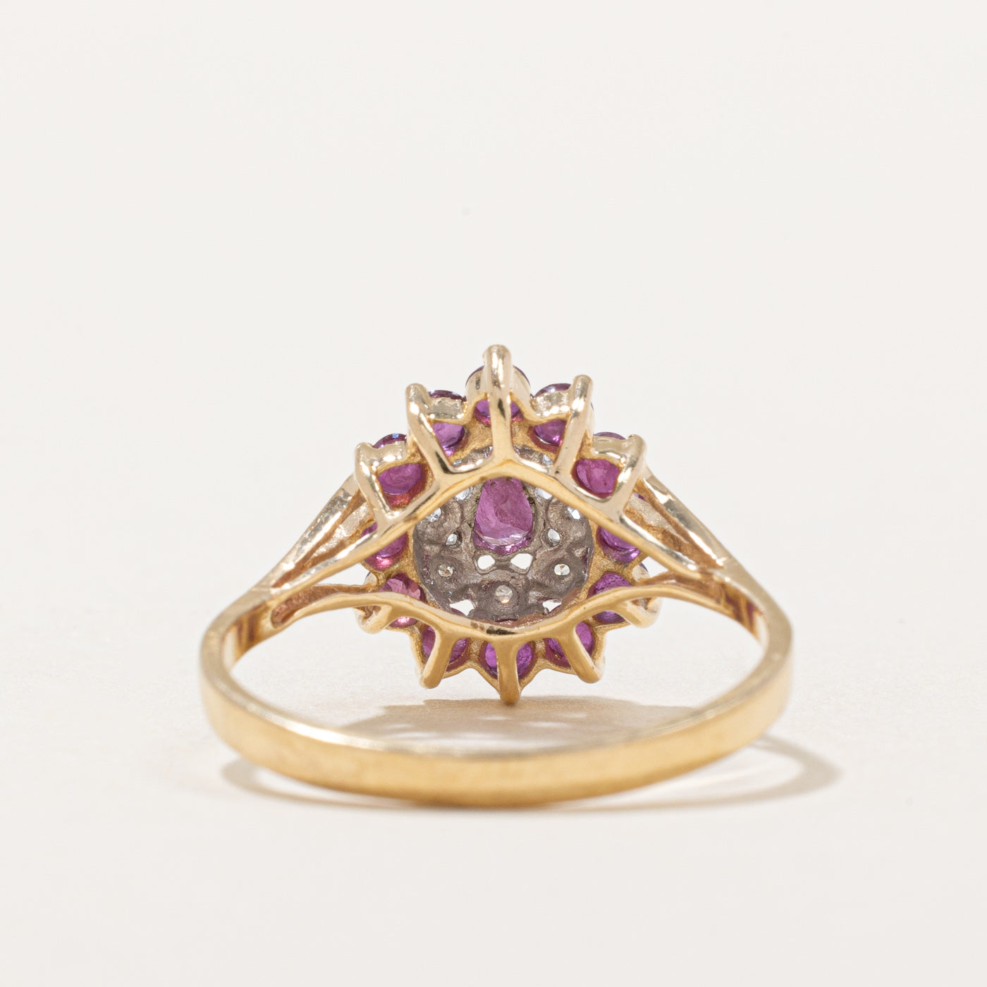 Bague cocktail rubis et diamants | 0,74 ct, 0,03 ct | Taille 8,25 | 