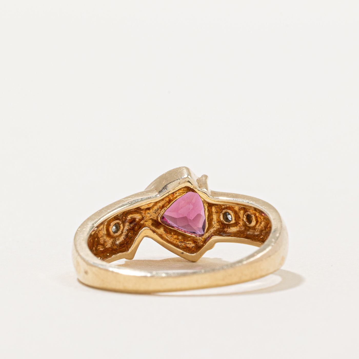 Garnet & Diamond Cocktail Ring | 0.85ct, 0.03ctw | SZ 7 |
