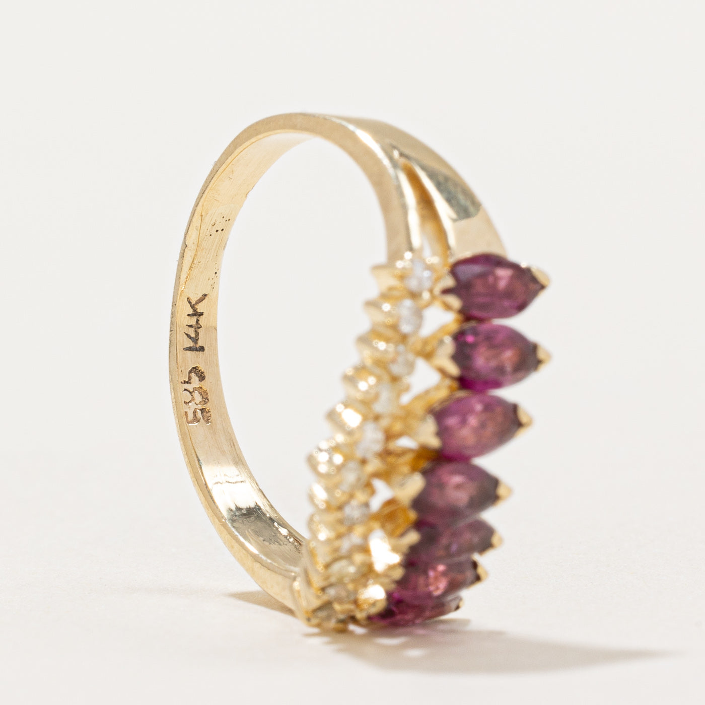 Ruby & Diamond Chevron Ring | 0.91ctw, 0.22ctw | SZ 5.75 |