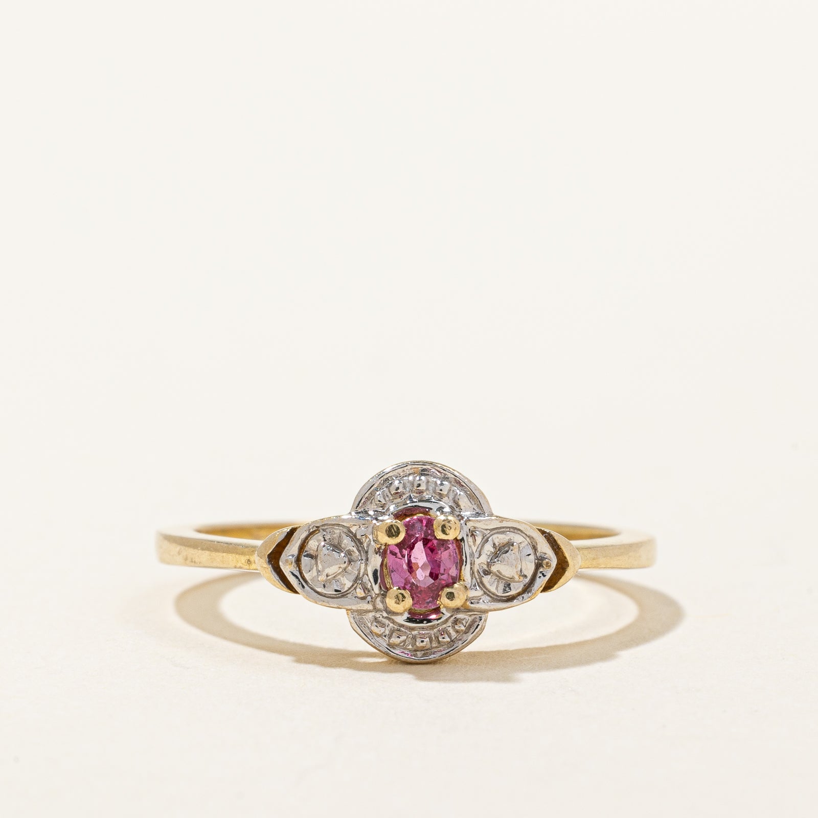Bague en or bicolore et rubis | 0,14 ct | Taille 6 | 