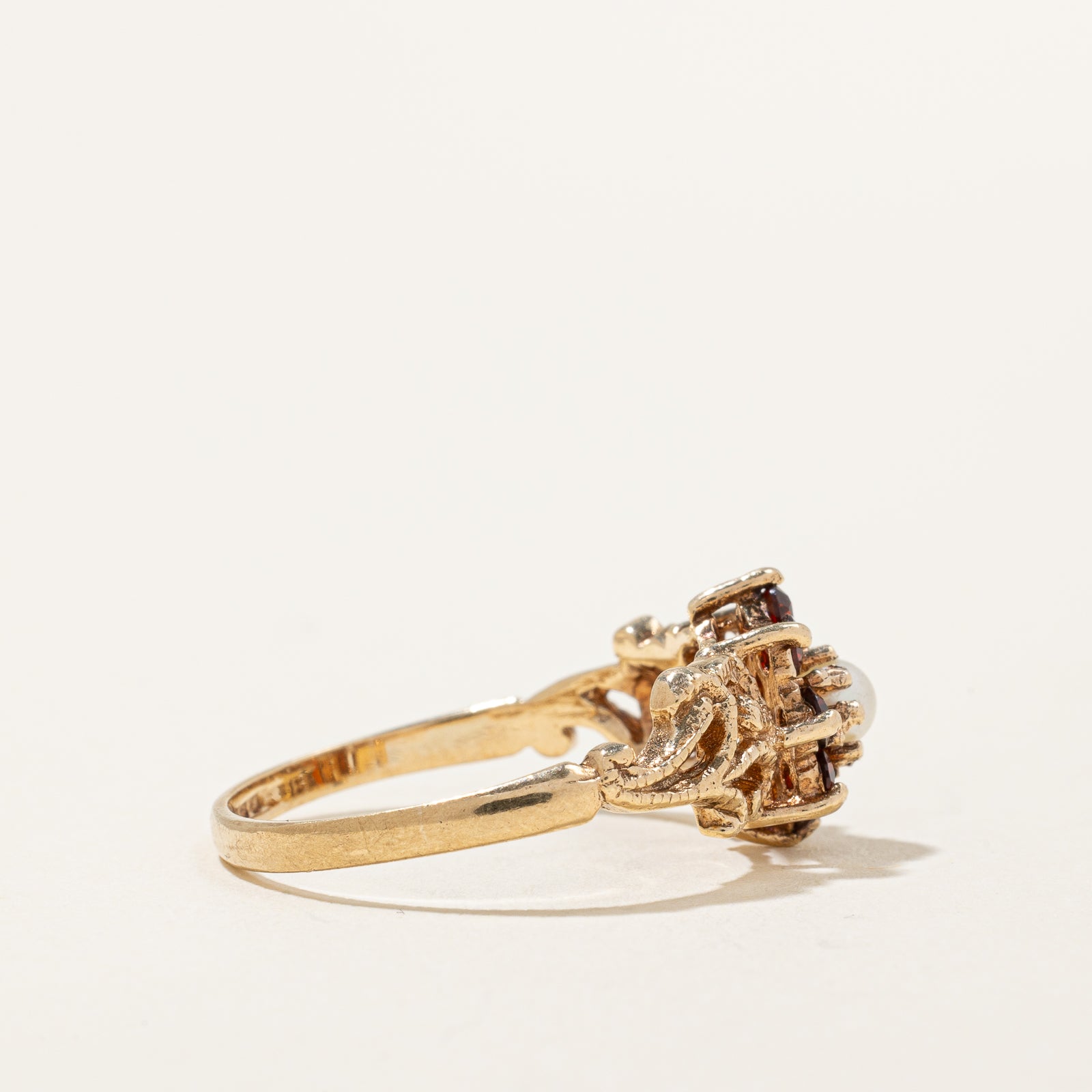 1975 Birmingham Garnet & Seed Pearl Flower Ring | 0.50ctw | SZ 7.5 |