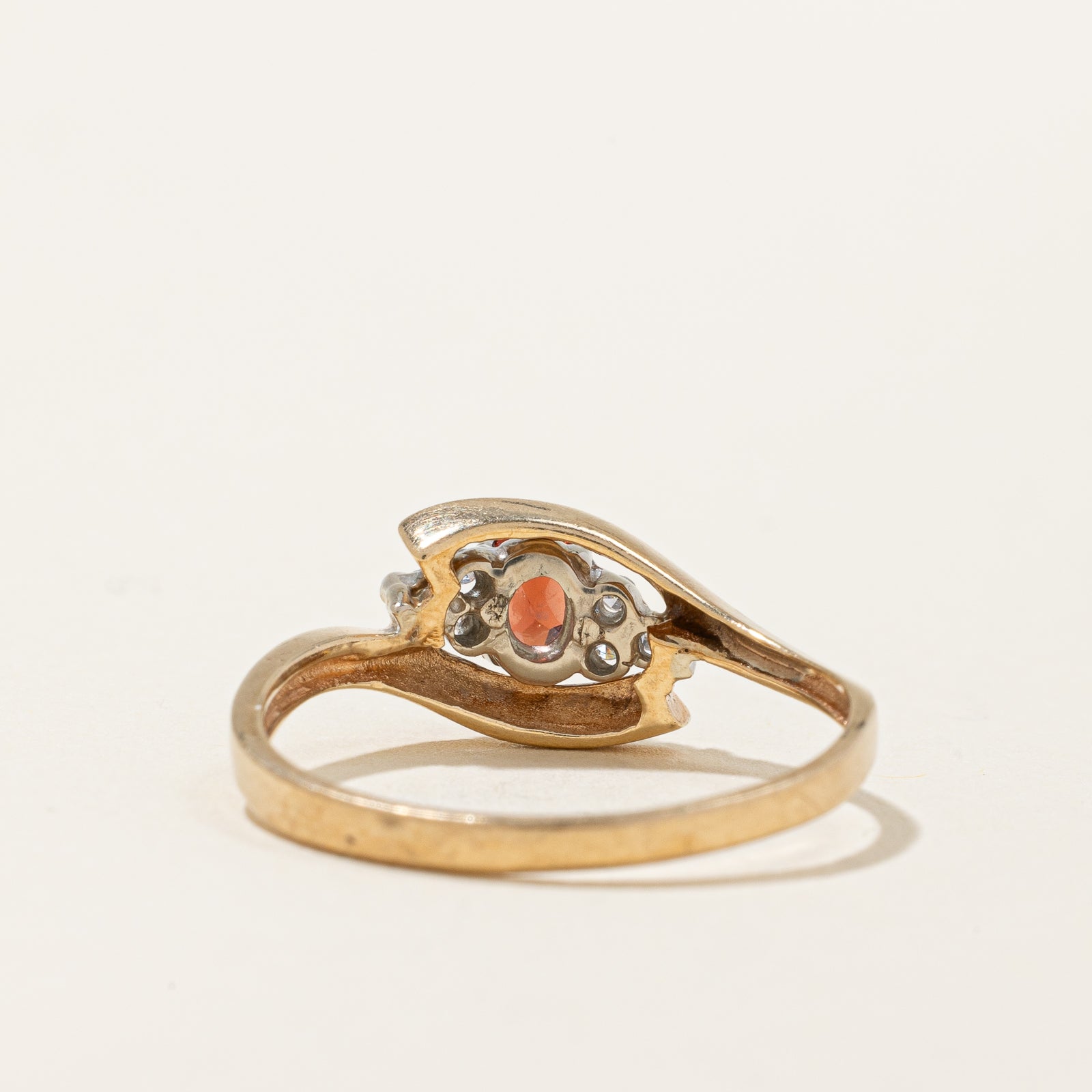 Garnet & Diamond Ring | 0.25ct, 0.04ctw | SZ 7.75 |