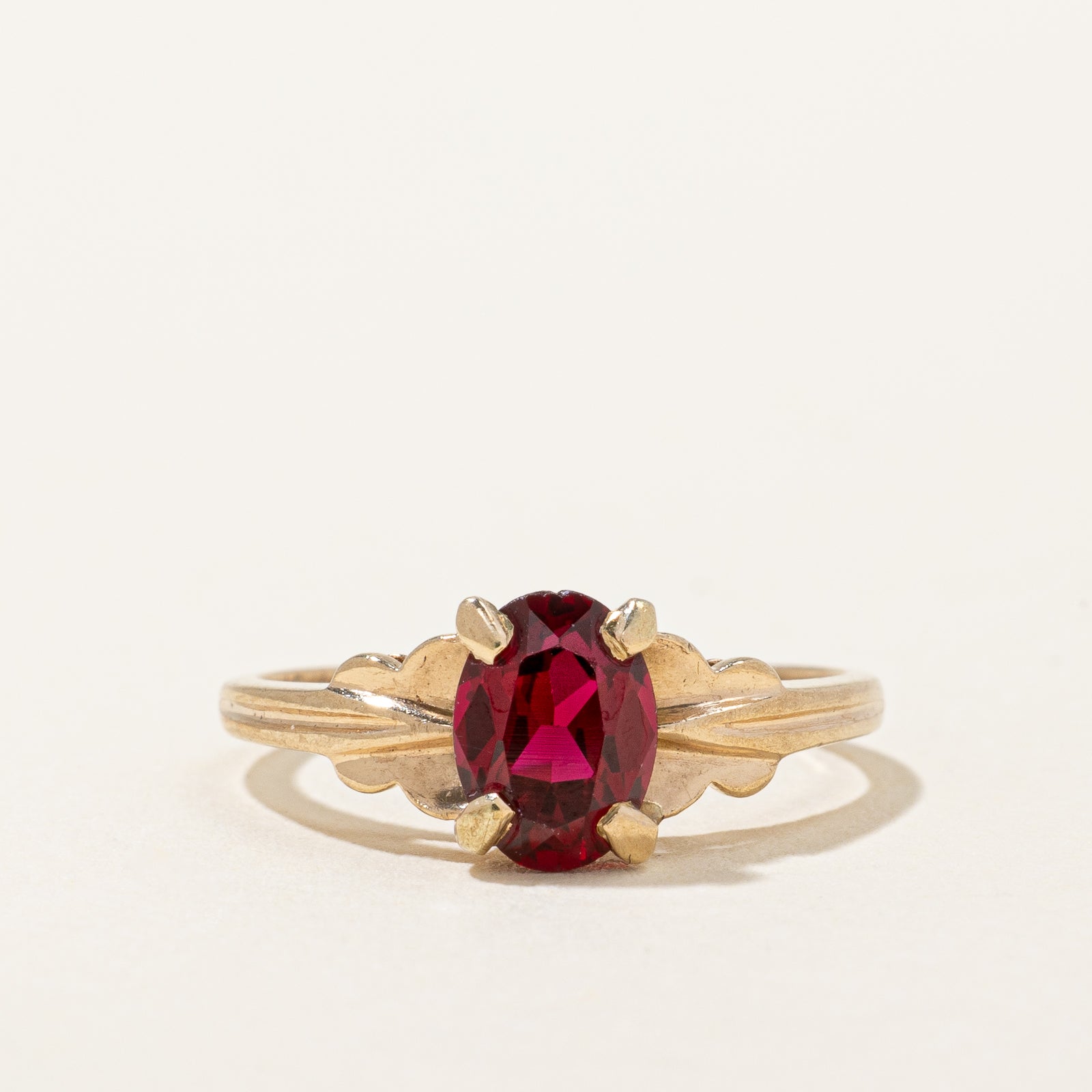 Bague en rubis synthétique taille ovale | 0,90 ct | Taille 3,5 | 