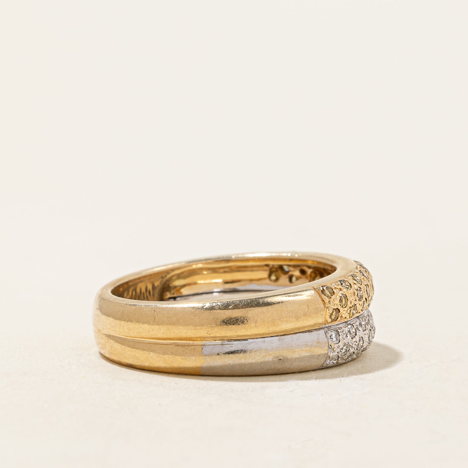 Bague double en or bicolore sertie de diamants pavés | 0,18 ct, 0,18 ct | Taille 6,5 | 